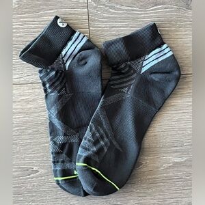 NWOT Thorlos Experia X Speed Performance Cushion Ankle Sock in Black